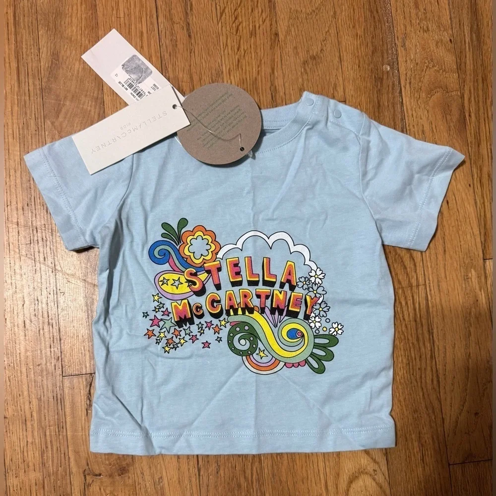 Stella McCartney Girl's Tee with Stella Logo Love to Dream Print